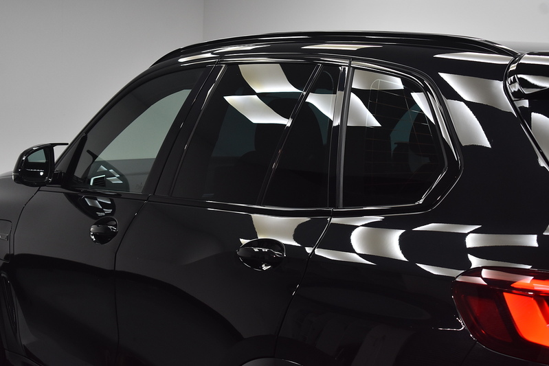 BMW X5 45e M Sport - U6009