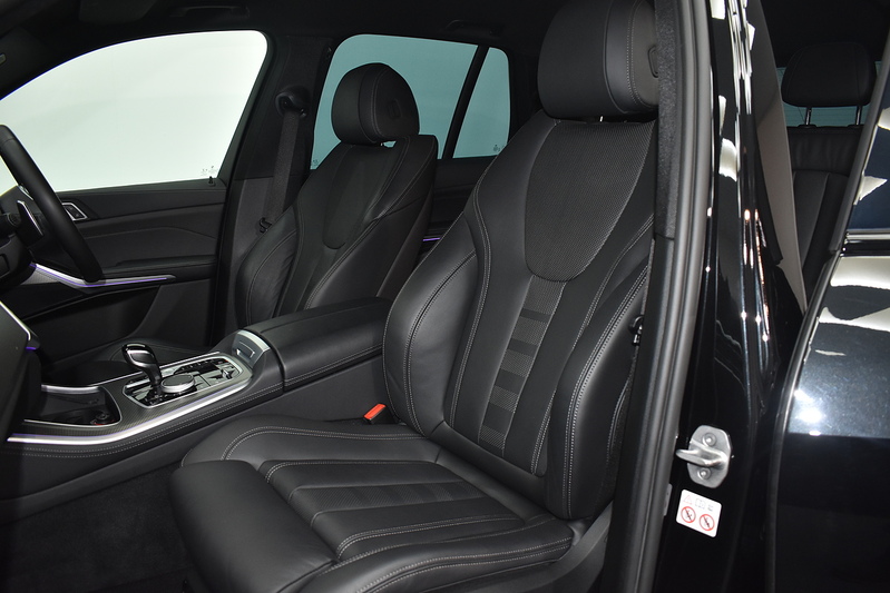 BMW X5 45e M Sport - U6009