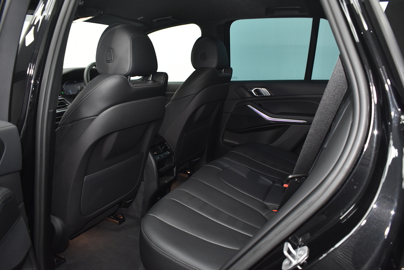 BMW X5 45e M Sport - U6009