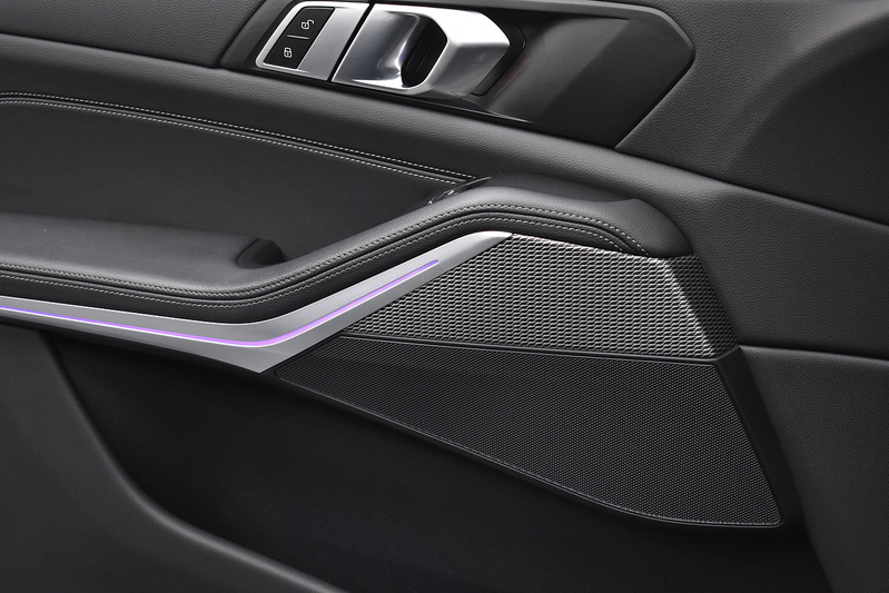 BMW X5 45e M Sport - U6009