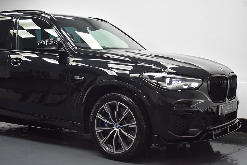 BMW X5 45e M Sport - U6009