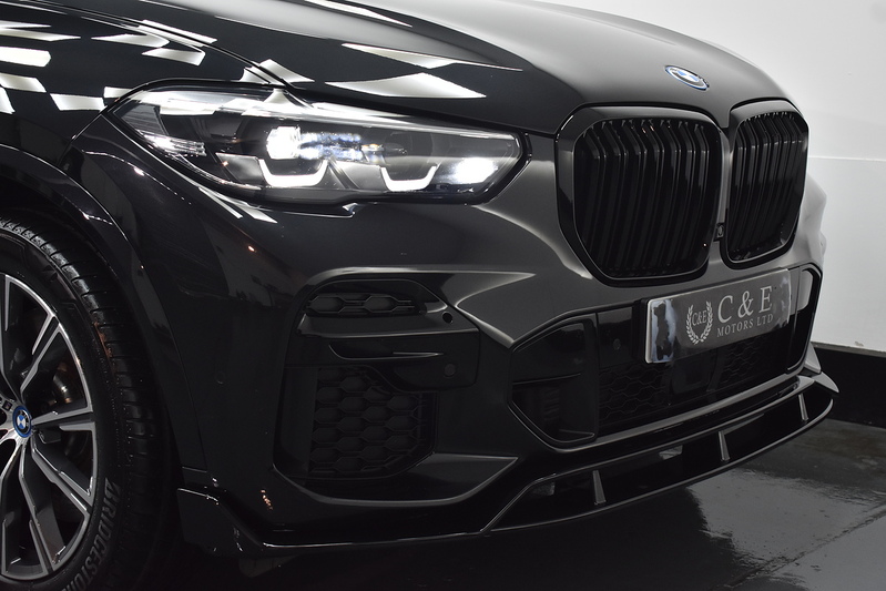 BMW X5 45e M Sport - U6009