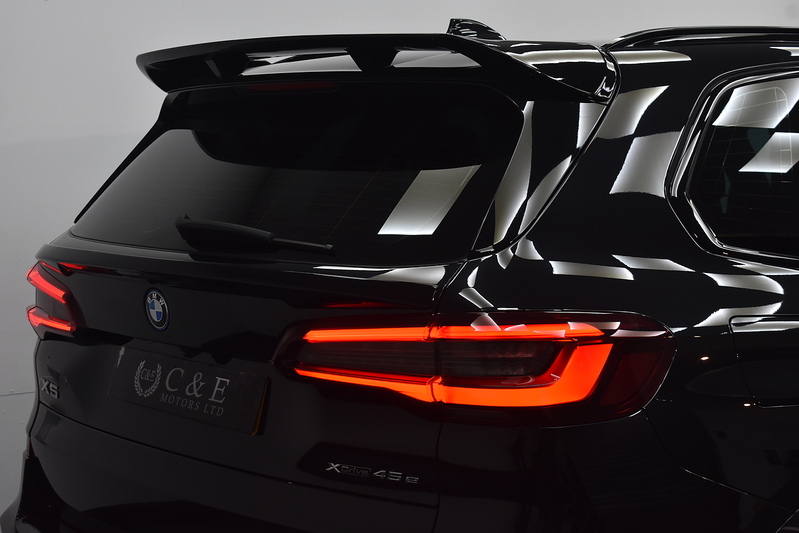 BMW X5 45e M Sport - U6009