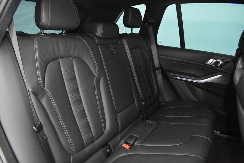 BMW X5 45e M Sport - U6009