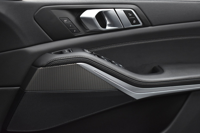 BMW X5 45e M Sport - U6009