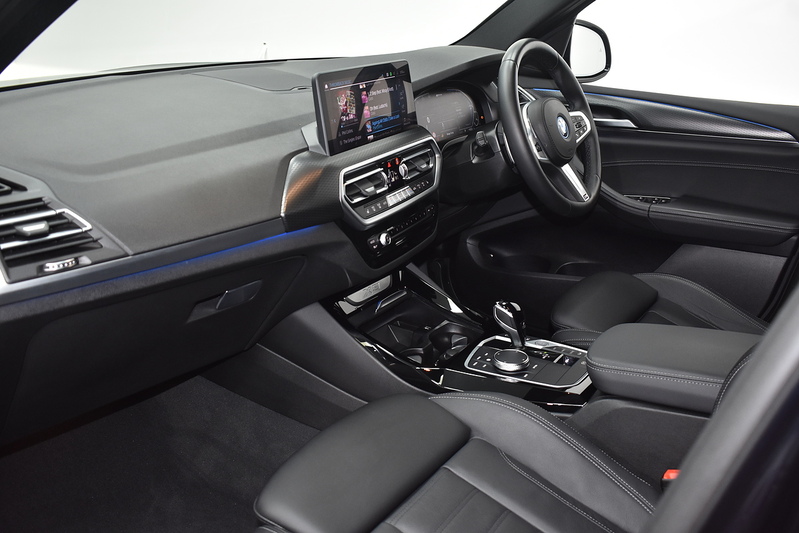 BMW X3 30e M Sport - U6010