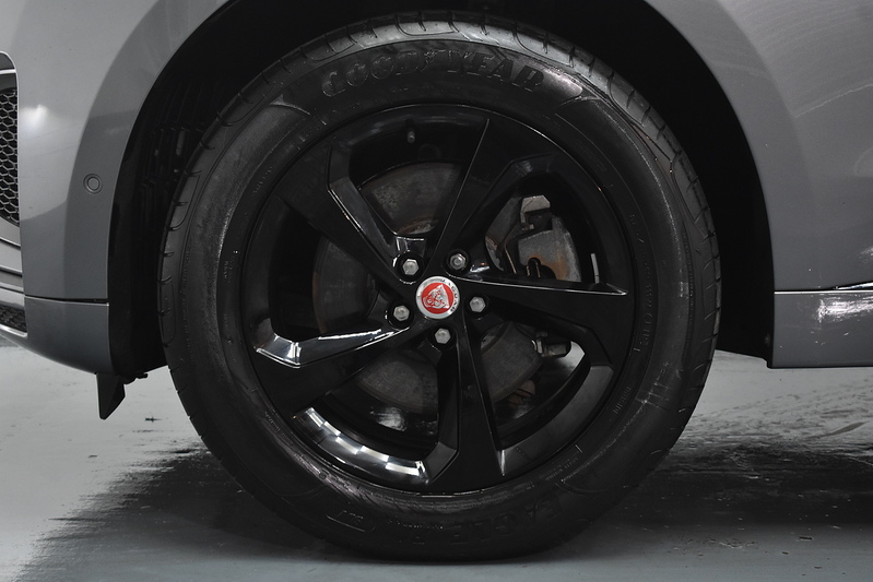 Jaguar F-PACE D200 MHEV R-Dynamic S - U6013