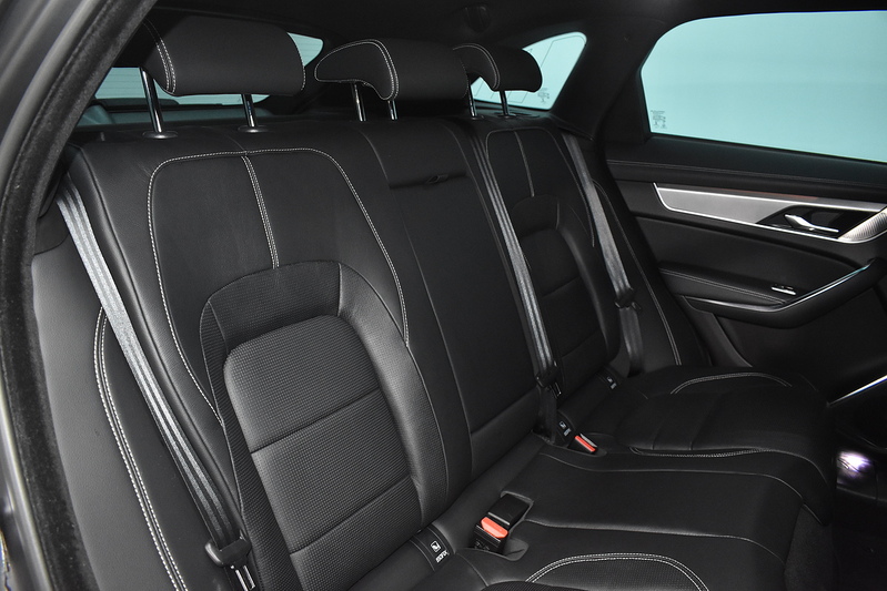 Jaguar F-PACE D200 MHEV R-Dynamic S - U6013