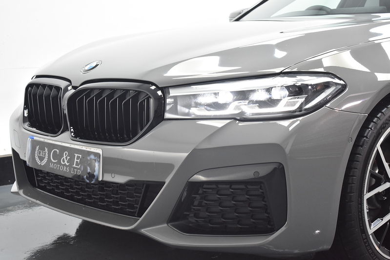 BMW 5 Series 520d MHT M Sport - U6014