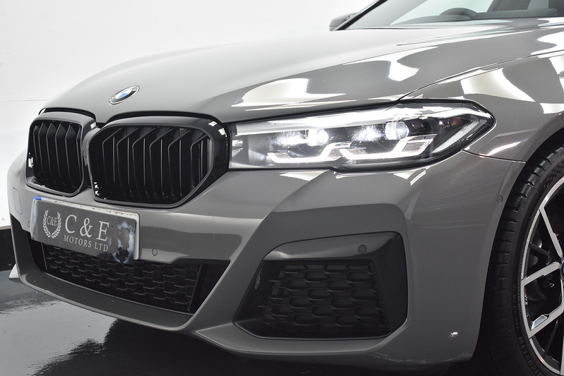 BMW 5 Series 520d MHT M Sport - U6014