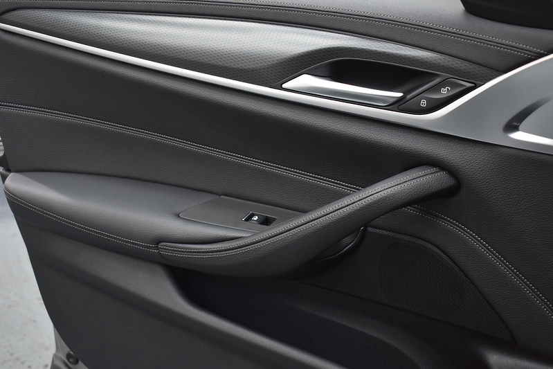 BMW 5 Series 520d MHT M Sport - U6014