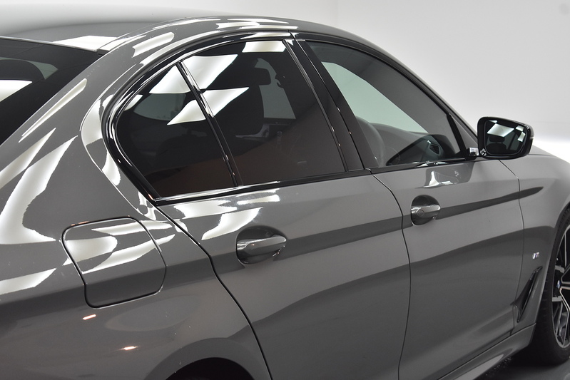 BMW 5 Series 520d MHT M Sport - U6014