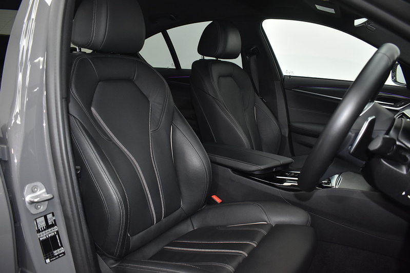 BMW 5 Series 520d MHT M Sport - U6014