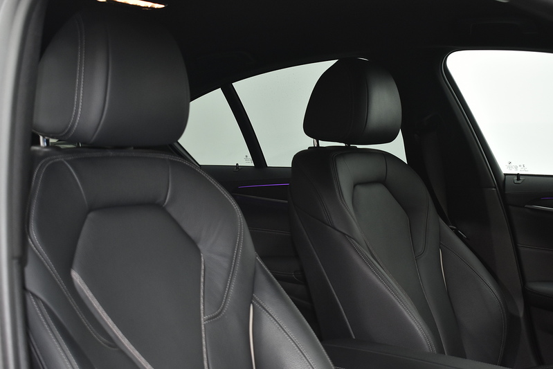 BMW 5 Series 520d MHT M Sport - U6014