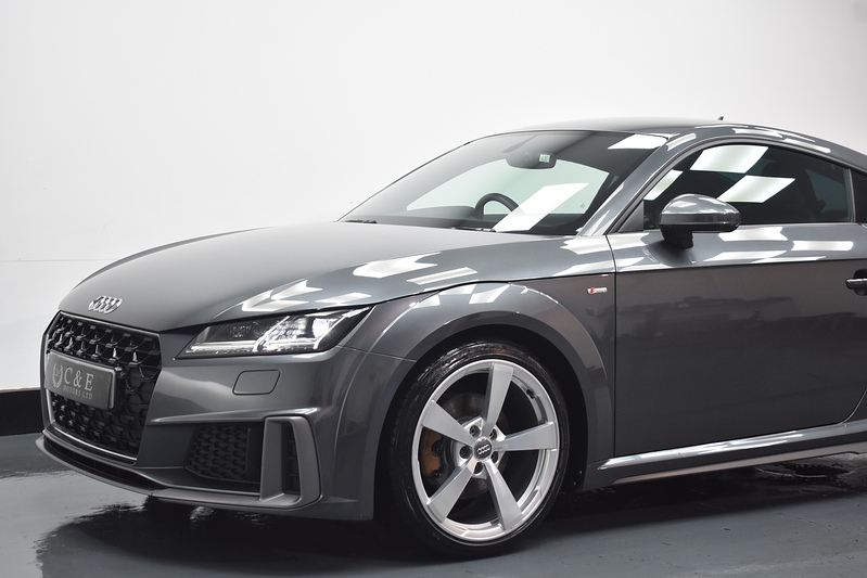 Audi TT TFSI S line - U6015