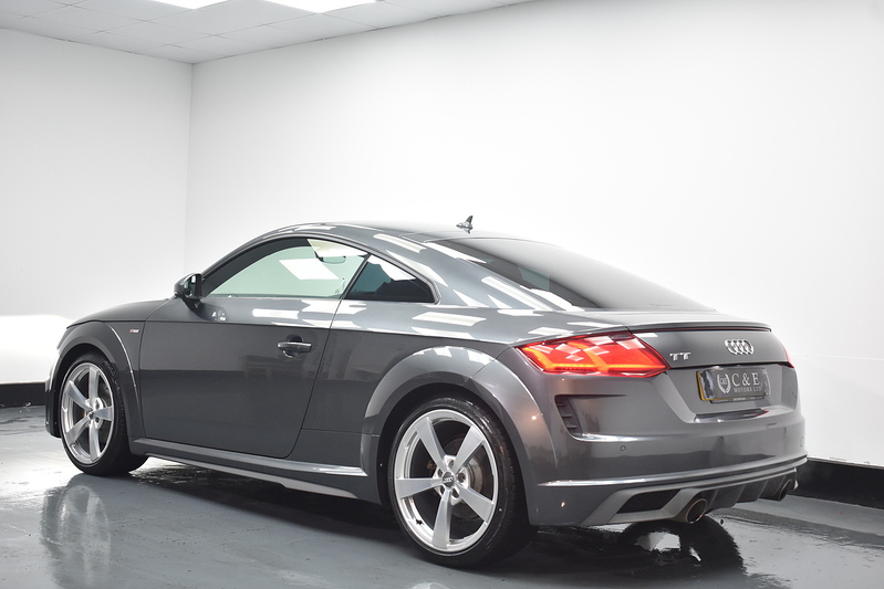 Audi TT TFSI S line - U6015