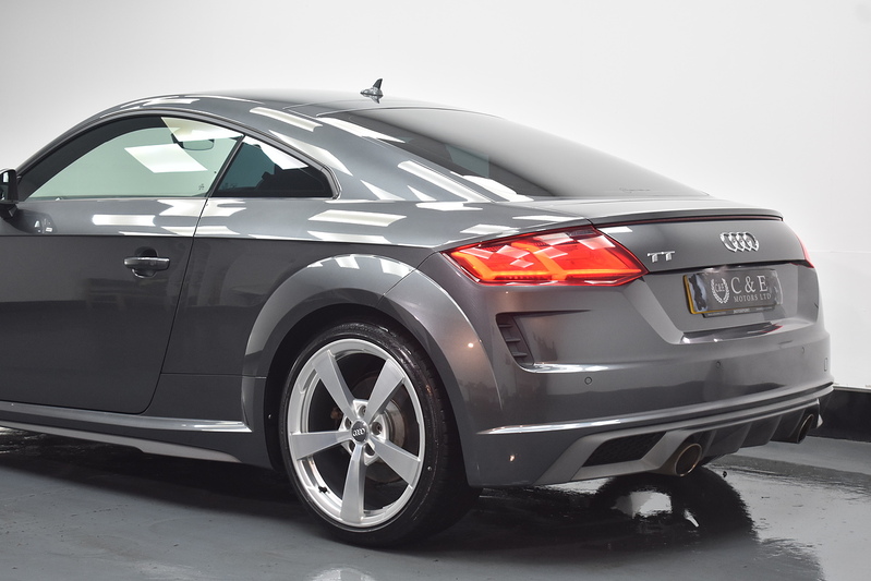 Audi TT TFSI S line - U6015