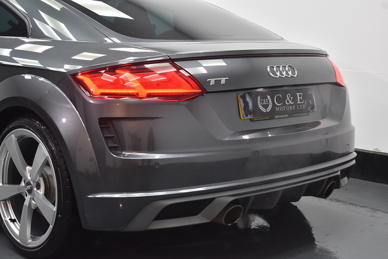 Audi TT TFSI S line - U6015