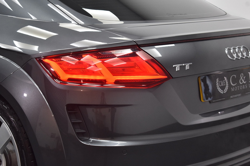 Audi TT TFSI S line - U6015