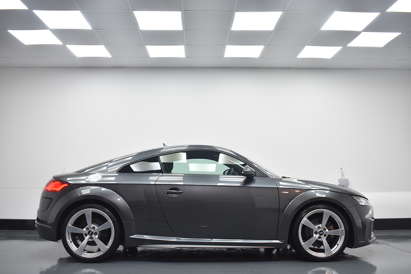 Audi TT TFSI S line - U6015