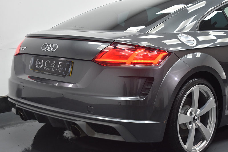 Audi TT TFSI S line - U6015