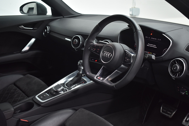 Audi TT TFSI S line - U6015