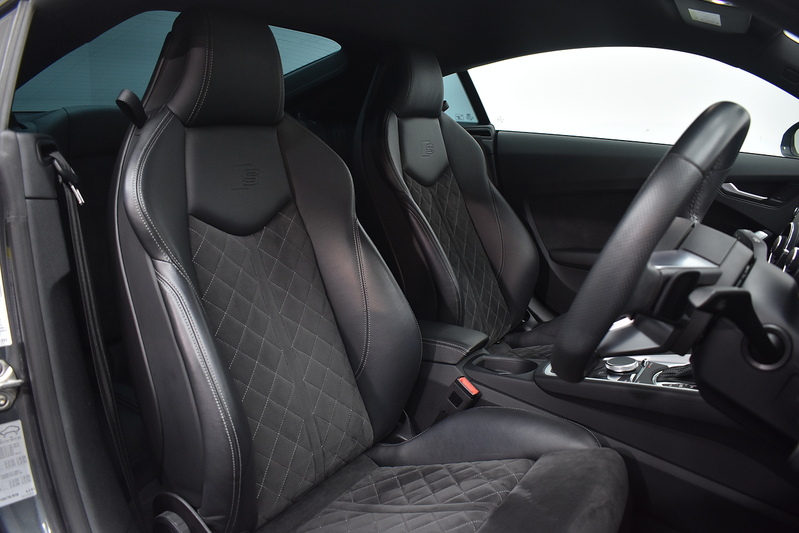 Audi TT TFSI S line - U6015