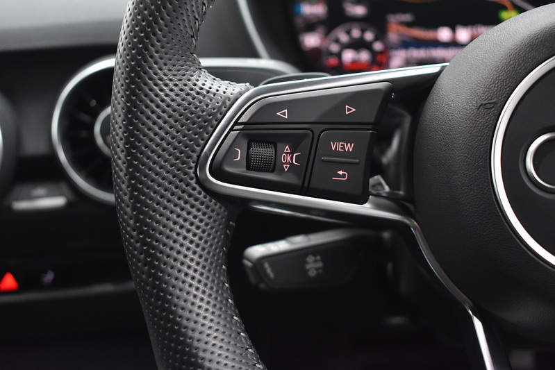 Audi TT TFSI S line - U6015