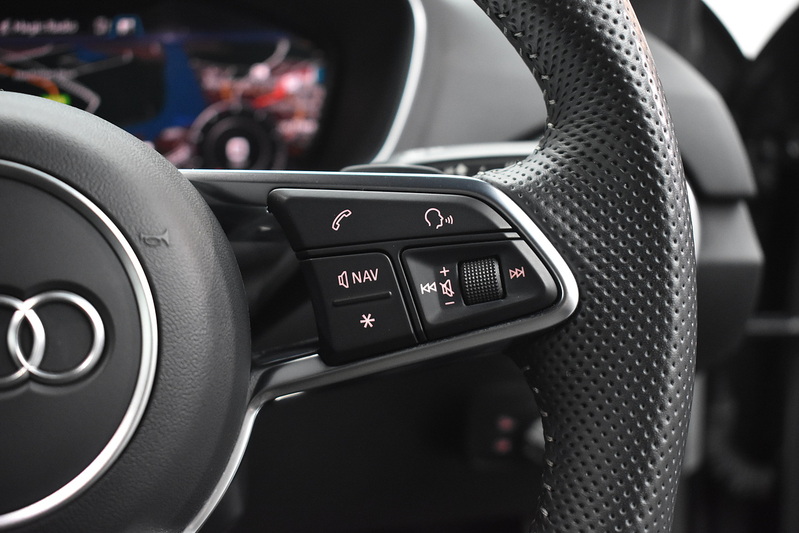 Audi TT TFSI S line - U6015