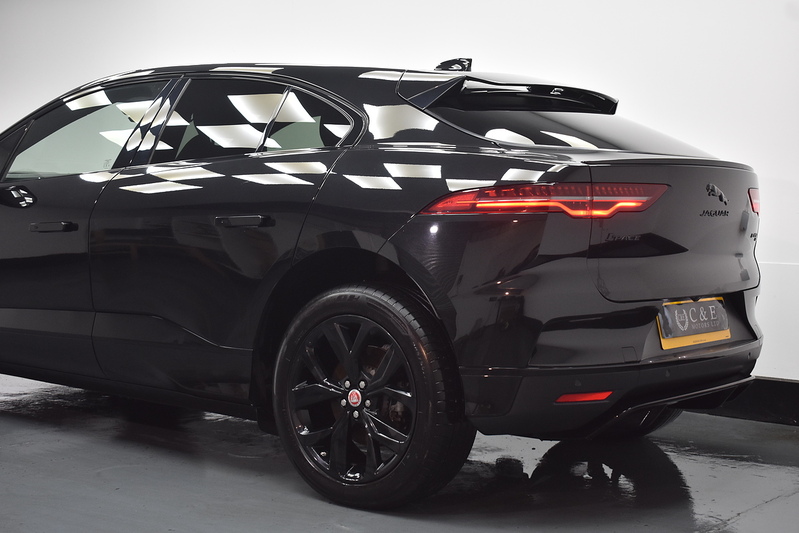 Jaguar I-PACE 400 Black - U6016