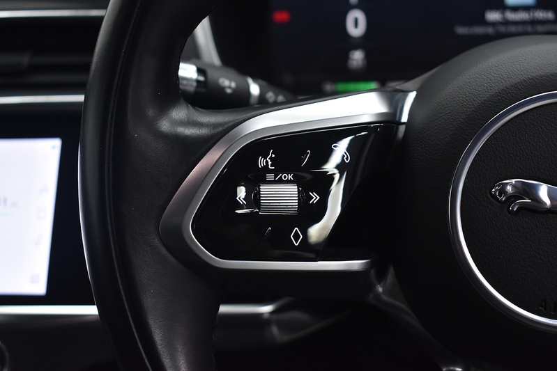 Jaguar I-PACE 400 Black - U6016