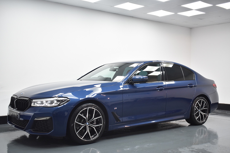 BMW 5 Series 520d MHT M Sport - U6023
