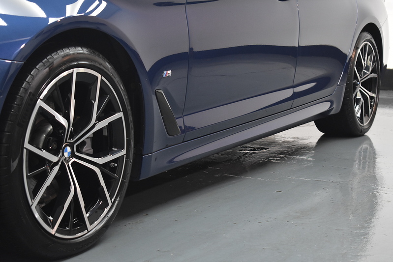 BMW 5 Series 520d MHT M Sport - U6023