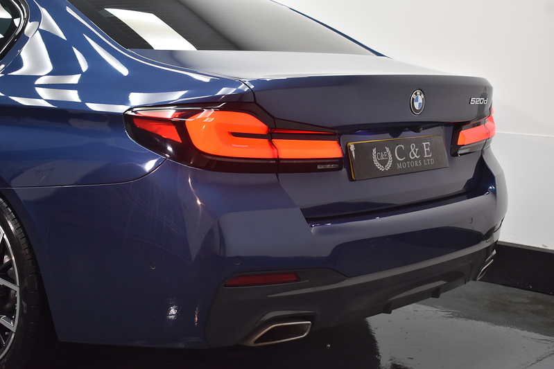 BMW 5 Series 520d MHT M Sport - U6023