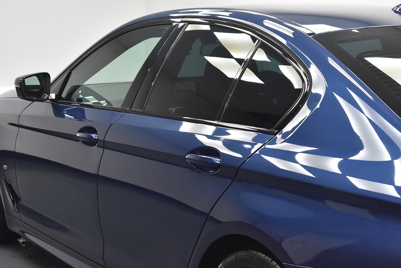 BMW 5 Series 520d MHT M Sport - U6023