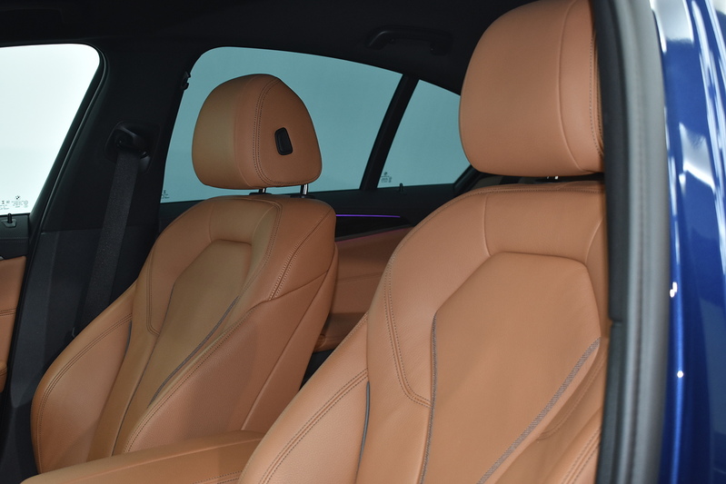 BMW 5 Series 520d MHT M Sport - U6023