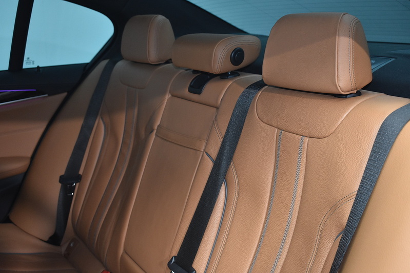 BMW 5 Series 520d MHT M Sport - U6023