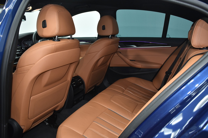 BMW 5 Series 520d MHT M Sport - U6023