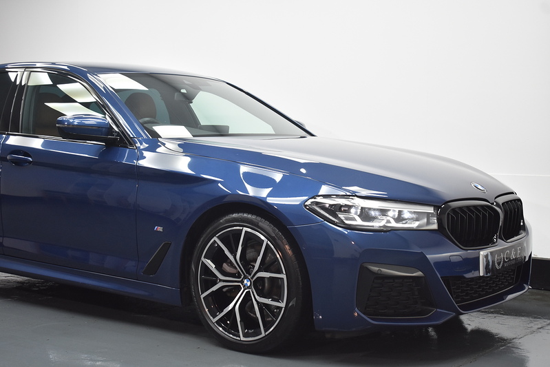 BMW 5 Series 520d MHT M Sport - U6023