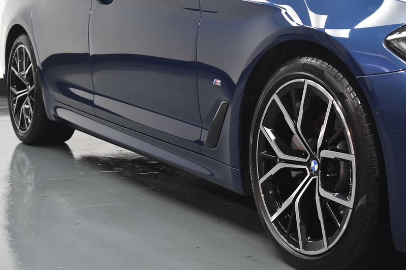 BMW 5 Series 520d MHT M Sport - U6023