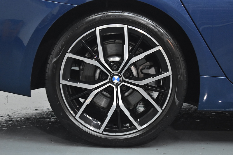 BMW 5 Series 520d MHT M Sport - U6023