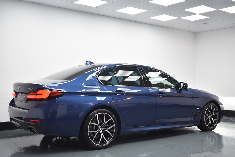 BMW 5 Series 520d MHT M Sport - U6023