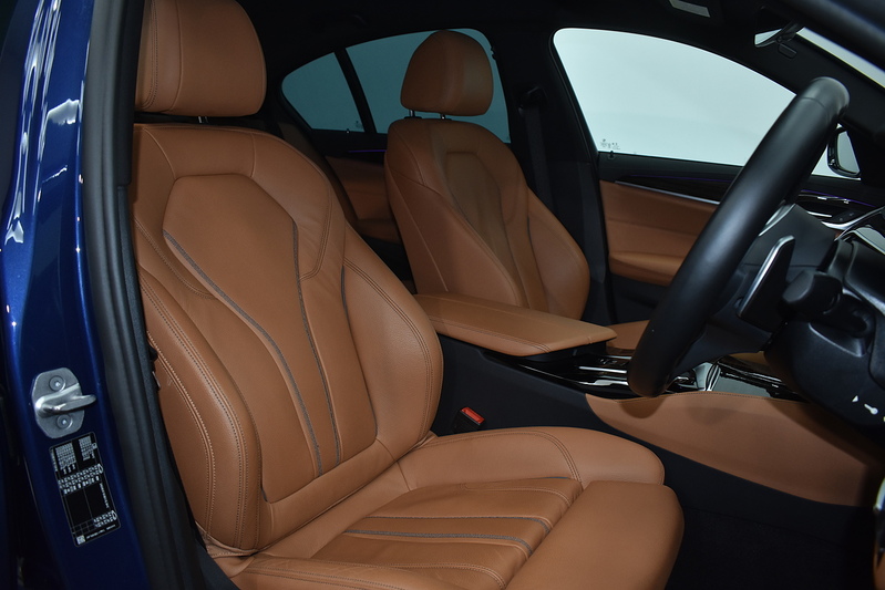 BMW 5 Series 520d MHT M Sport - U6023