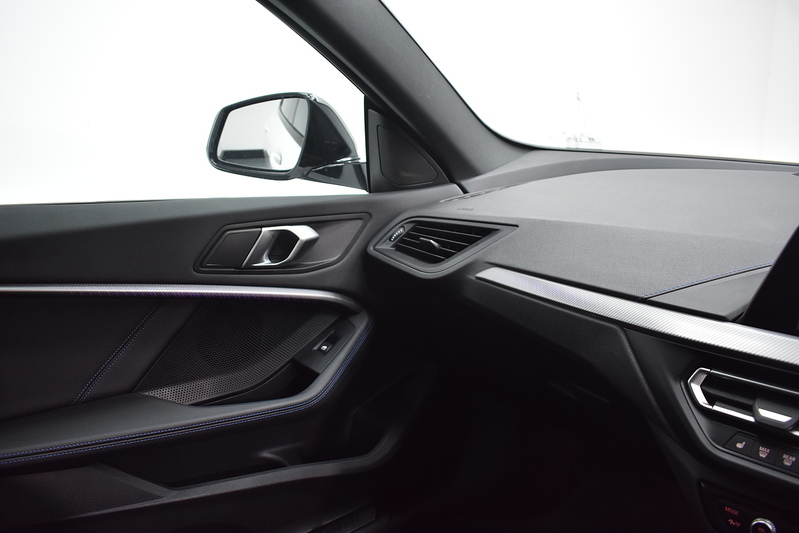 BMW 2 Series Gran Coupe M235i - U6025