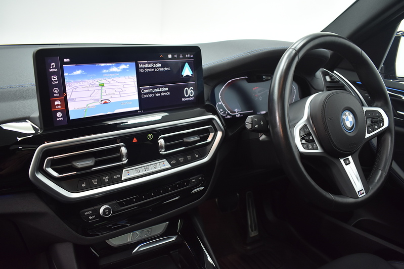 BMW iX3 M Sport - U6027