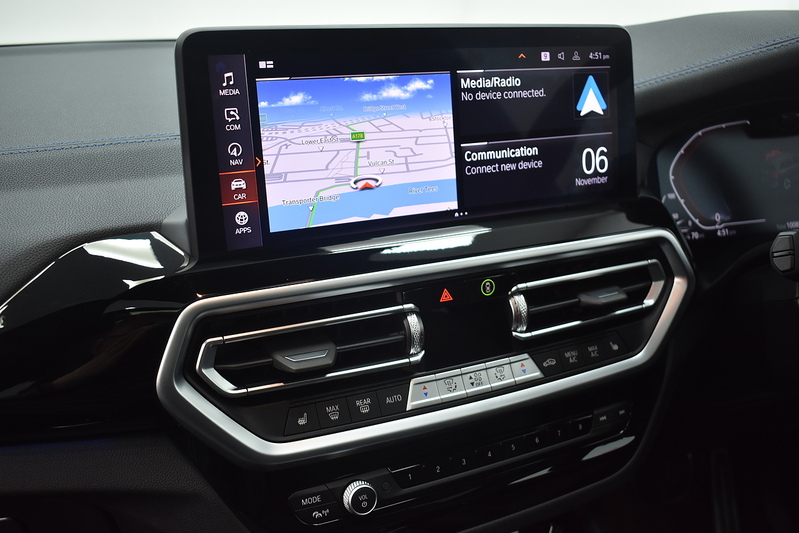 BMW iX3 M Sport - U6027