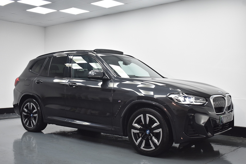 BMW iX3 M Sport - U6027