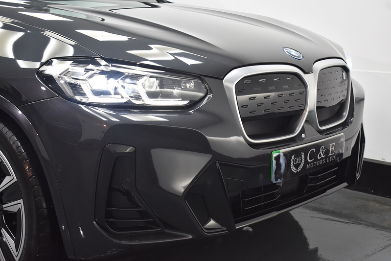 BMW iX3 M Sport - U6027