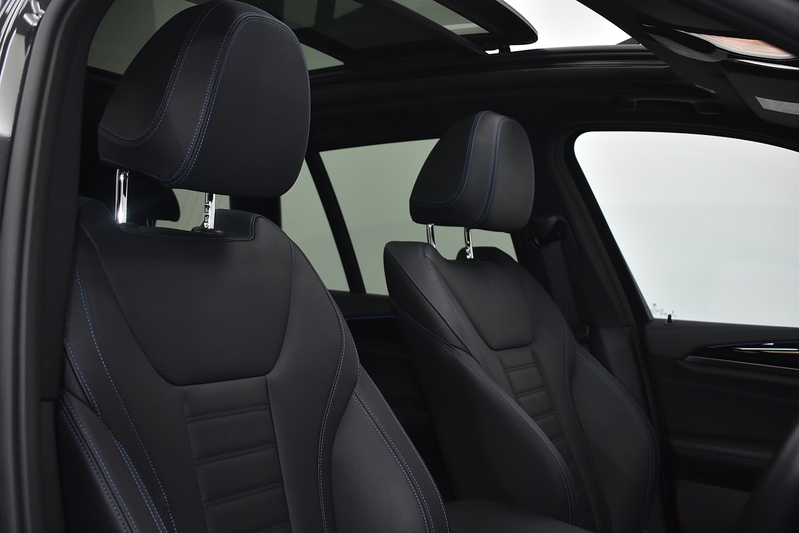 BMW iX3 M Sport - U6027