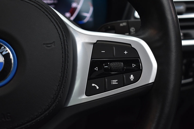 BMW iX3 M Sport - U6027